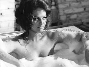The Sensuous Pleasures of Italian White Wines